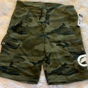 NWT Ecko Green Camo Cargo Shorts- Medium